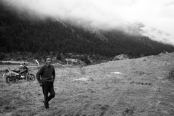 Hike in Mt Nianjiu. 念久雪山徒步 (a)